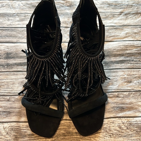 Steve Madden Black Suede Stilettos with 3 Tiers of Stone Covered Fringe 8.5 - Picture 5 of 10